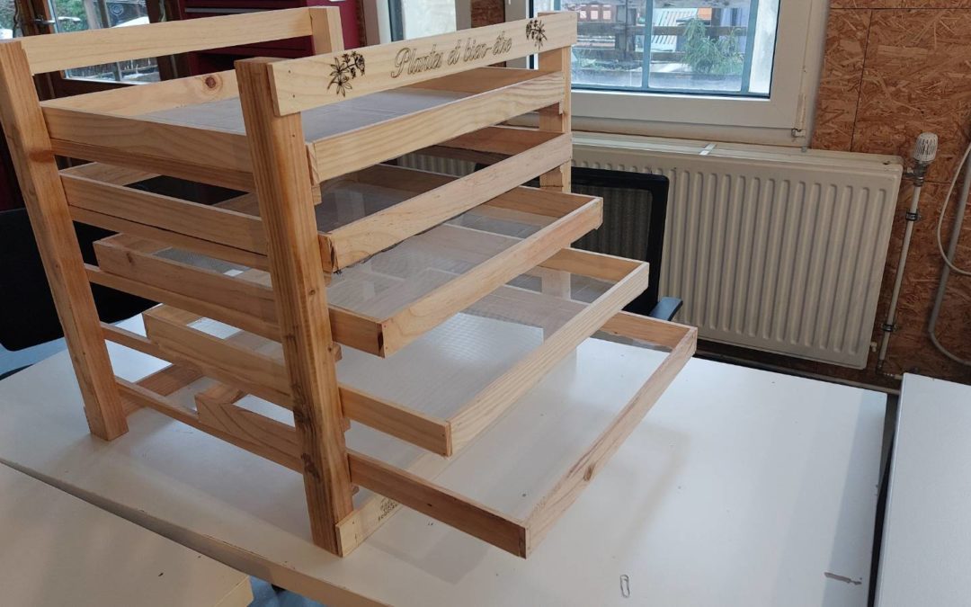 Premier atelier de fabrication de séchoirs à plantes à Facilitec